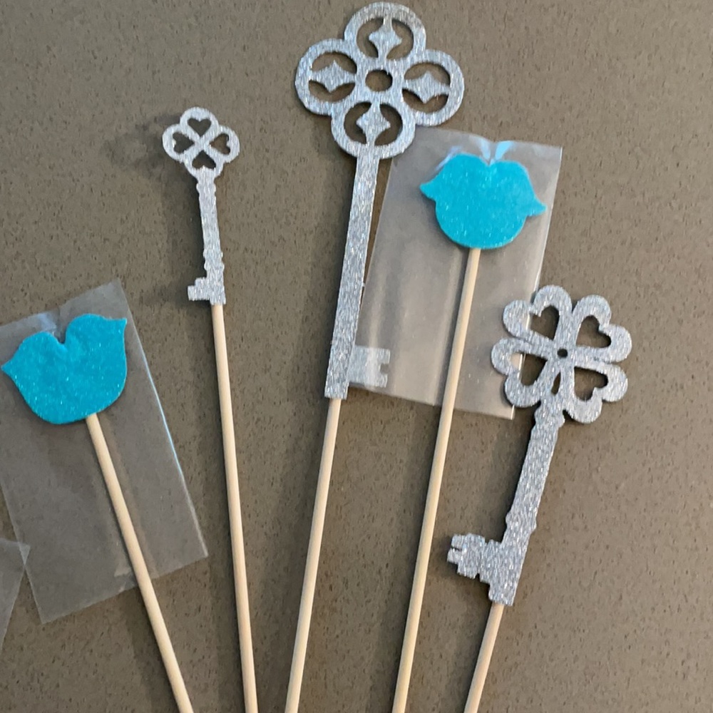 Photo Booth Props - Picture 11 of 16